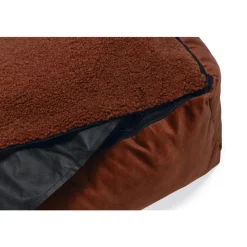 Designed by Lotte Ligbed Yndis Terra 80 x 70 x 22 cm