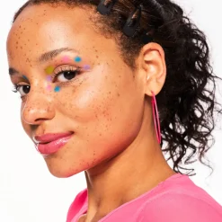 essence Baby Got Holo Glow Highlighter Stick 10 Holy Apricotly 5 gr