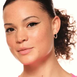 essence Line It Like A Pro 01 Black 1,2 ml