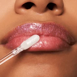 essence Meta Glow Multi-Reflective Lipgloss 01 Cyber Space 3 ml