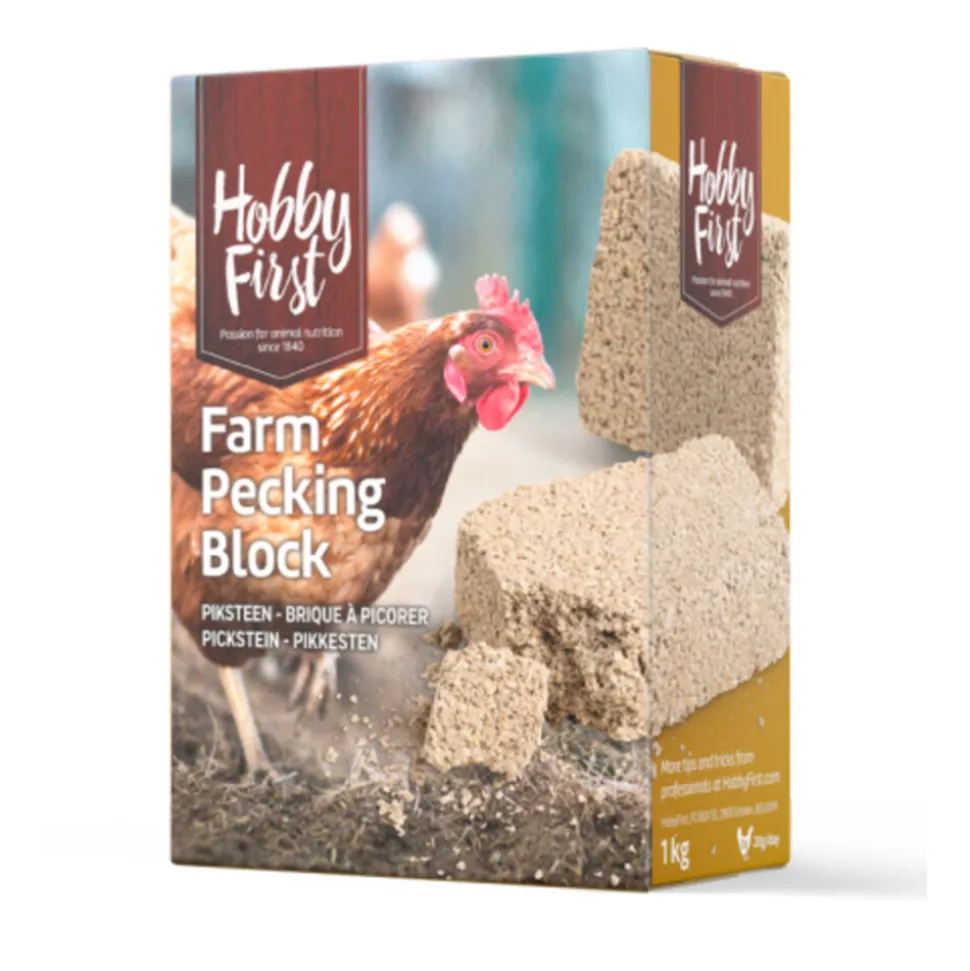 HobbyFirst Farm Pecking Block 1 kg