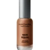 Madara Skin Equal Soft Glow Foundation SPF 15 90 Chestnut 30 ml