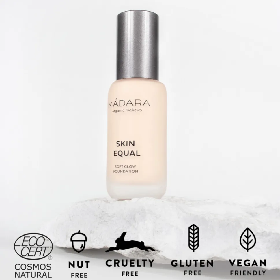 Madara Skin Equal Soft Glow Foundation SPF 15 10 Porcelain 30 ml