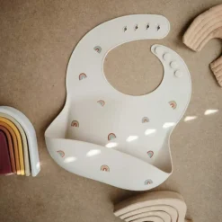 Mushie Slabbetje met Opvangbakje Rainbow