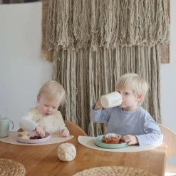 Mushie Trainer Dinkbeker Ivory