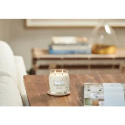 Yankee Candle Geurkaars Medium Jar Clean Cotton 368 gr