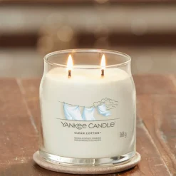 Yankee Candle Geurkaars Medium Jar Clean Cotton 368 gr
